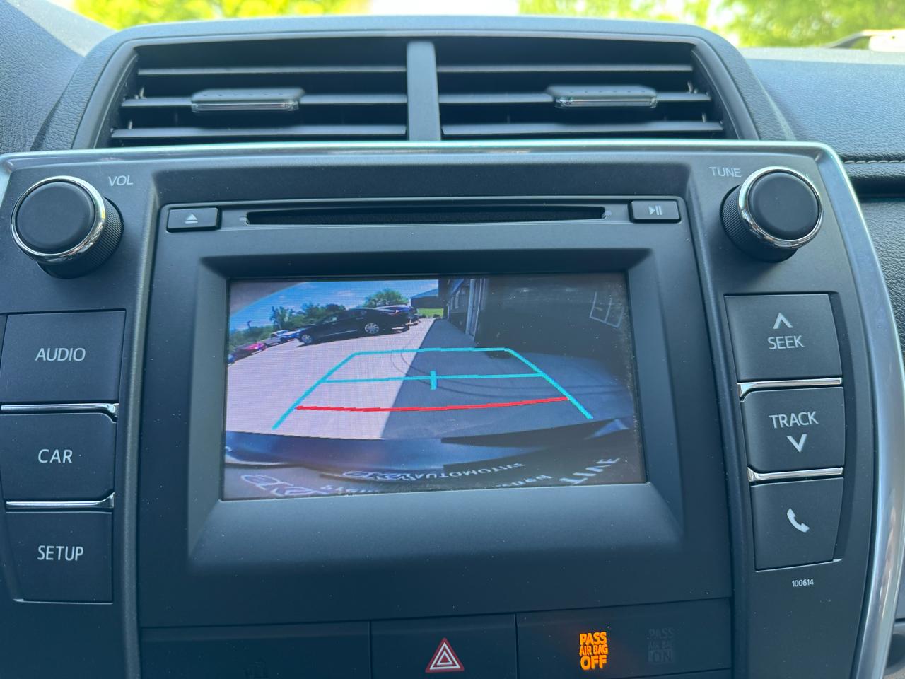 Toyota Camry 4dr Sdn I4 Auto LE (Natl) 2016