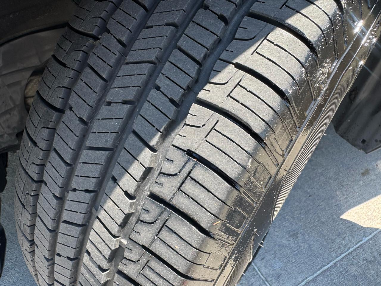 Toyota Camry 4dr Sdn I4 Auto LE (Natl) 2016