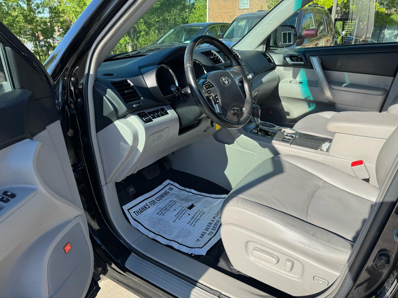 Toyota Highlander  2012