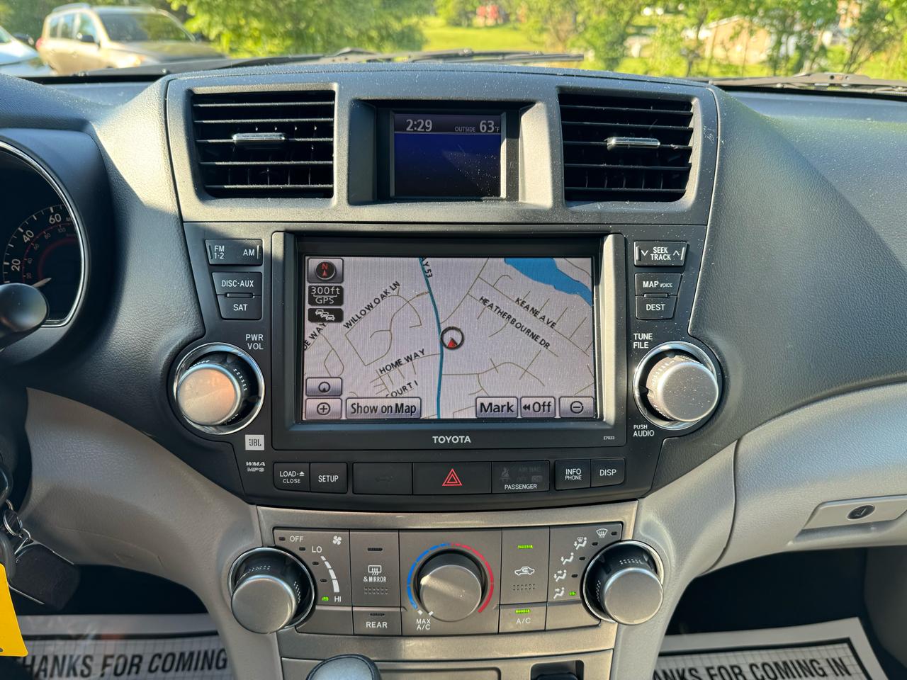 Toyota Highlander  2012