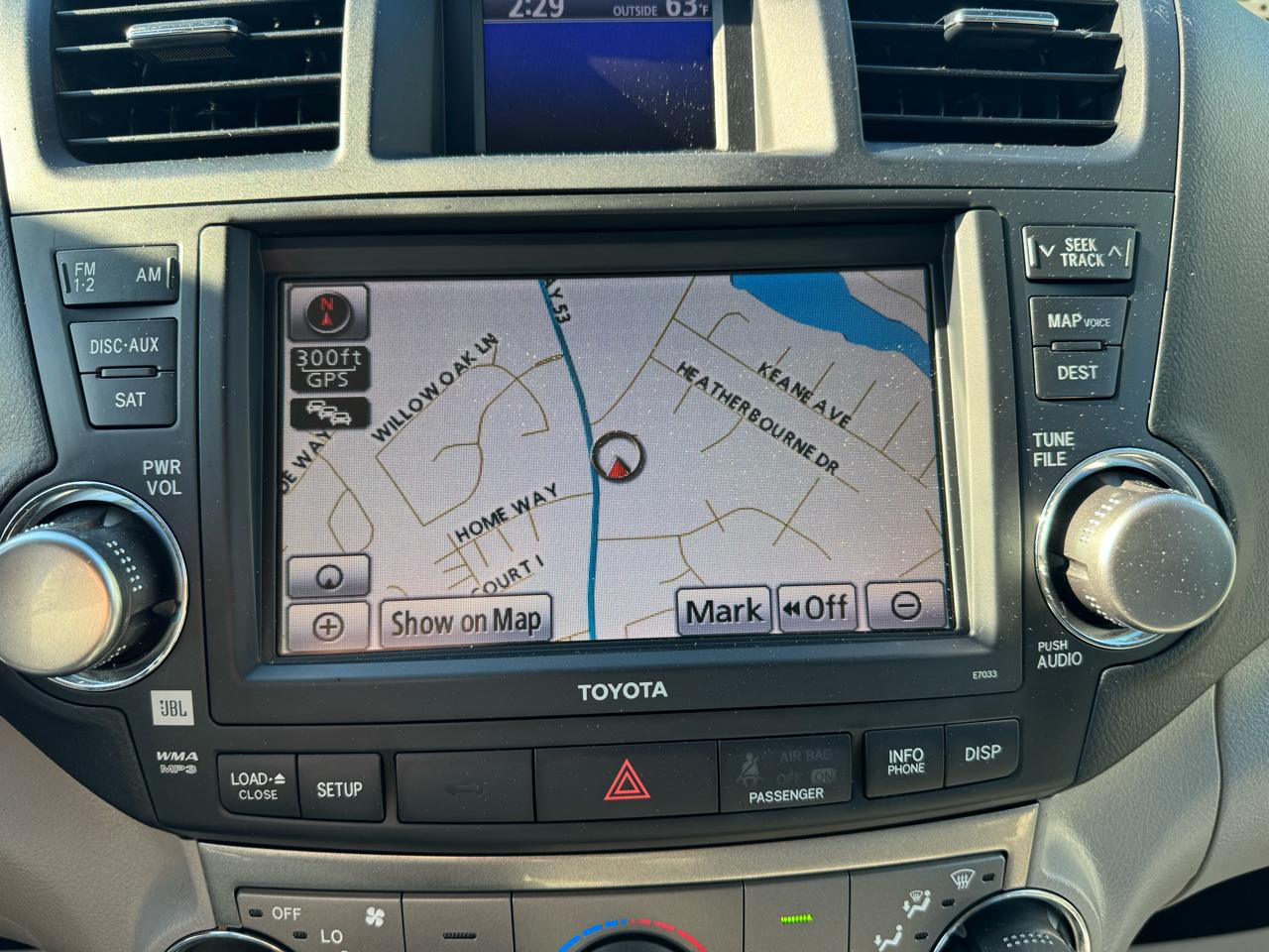 Toyota Highlander  2012