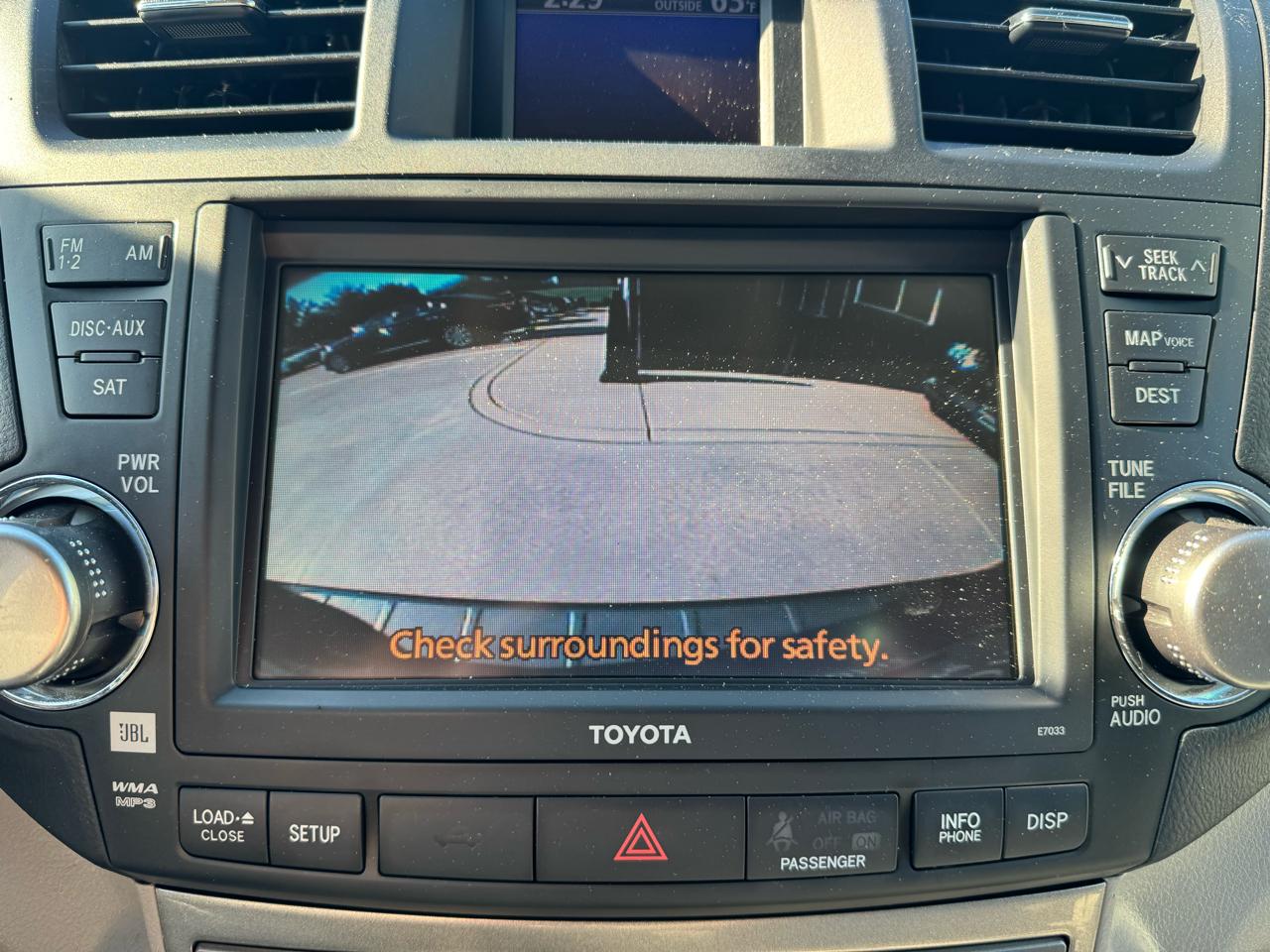Toyota Highlander  2012