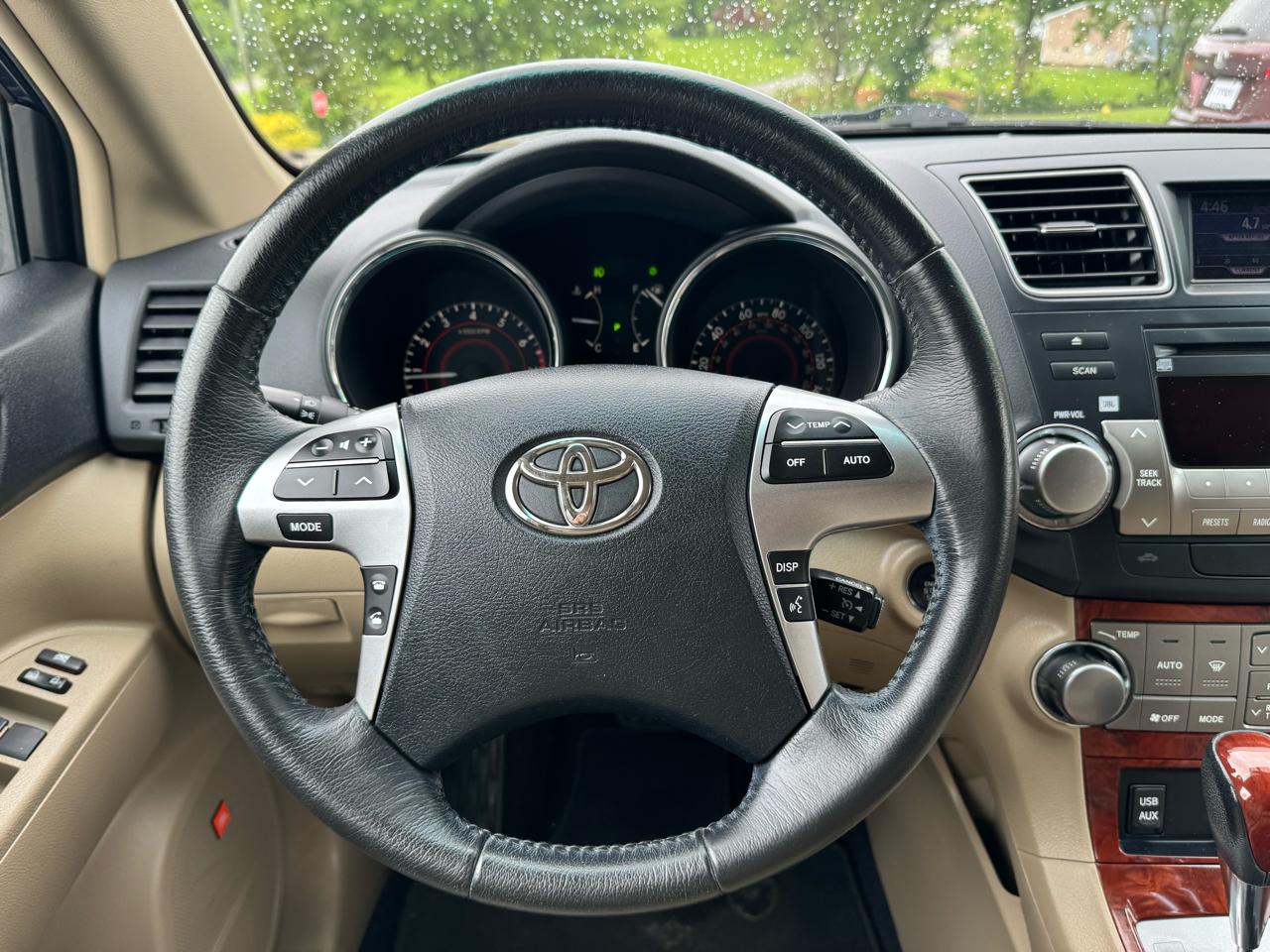 Toyota Highlander 4WD 4dr V6 Limited (Natl) 2012