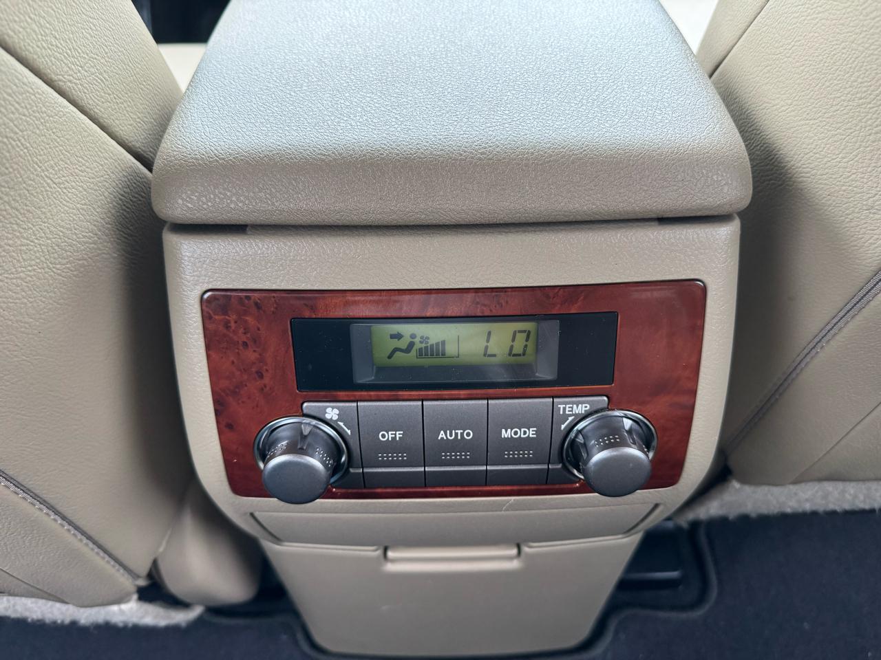Toyota Highlander 4WD 4dr V6 Limited (Natl) 2012