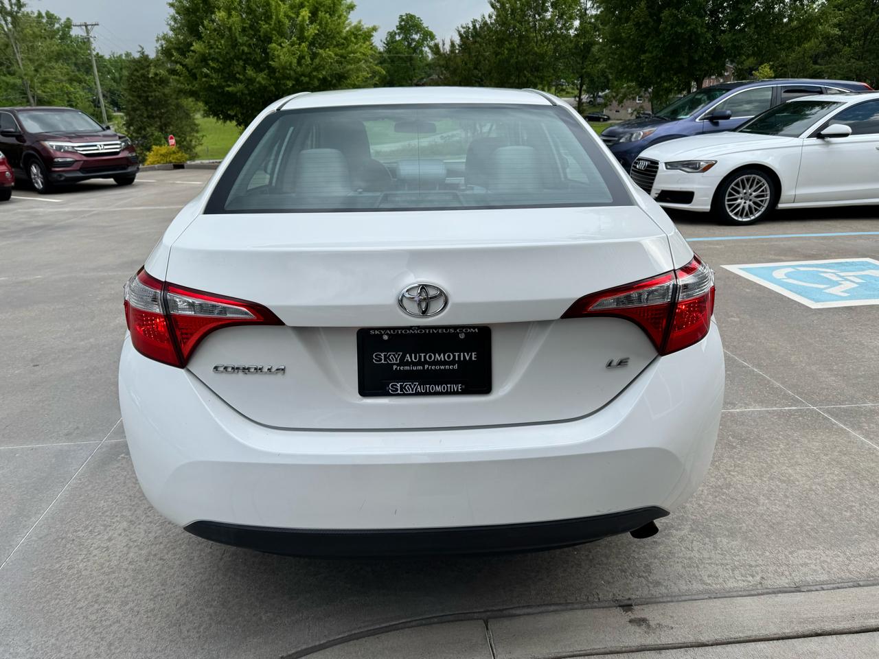 Toyota Corolla 4dr Sdn Auto L (Natl) 2015