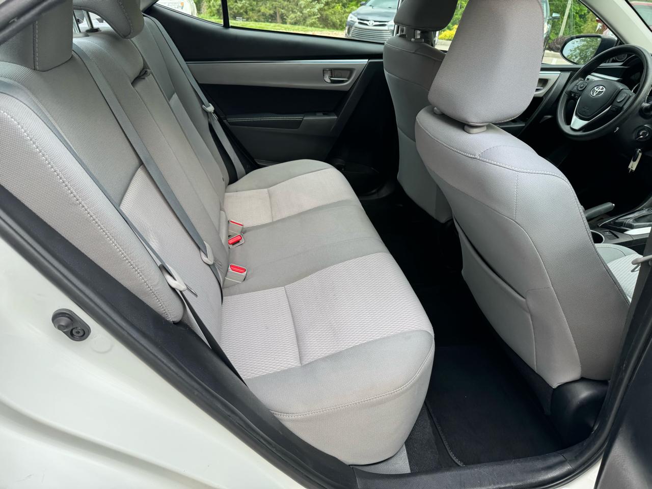 Toyota Corolla 4dr Sdn Auto L (Natl) 2015