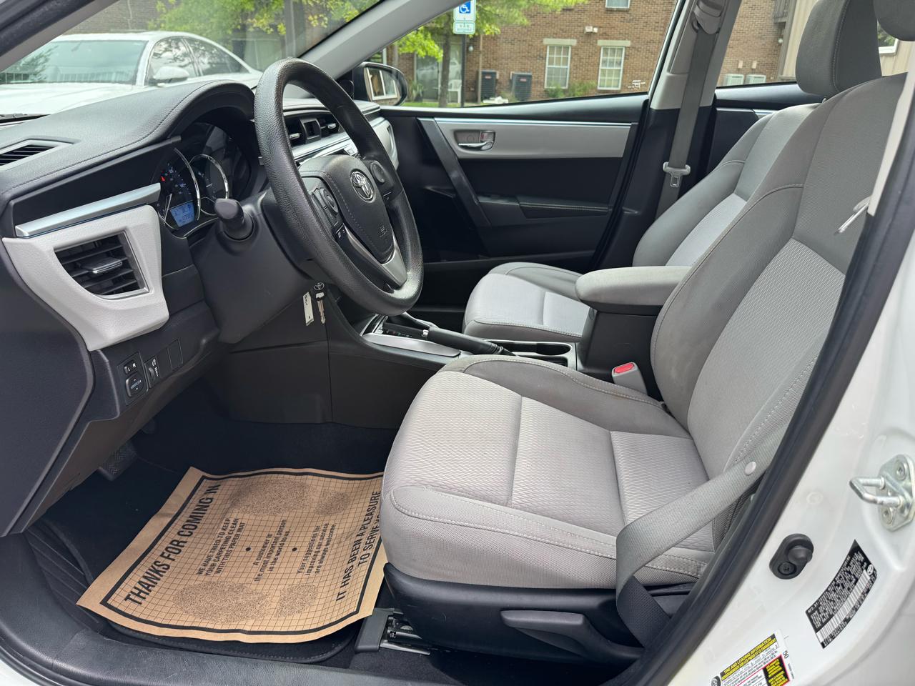 Toyota Corolla 4dr Sdn Auto L (Natl) 2015
