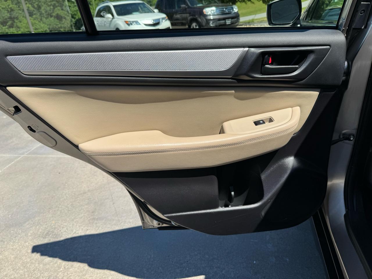 Subaru Outback 4dr Wgn 2.5i 2016