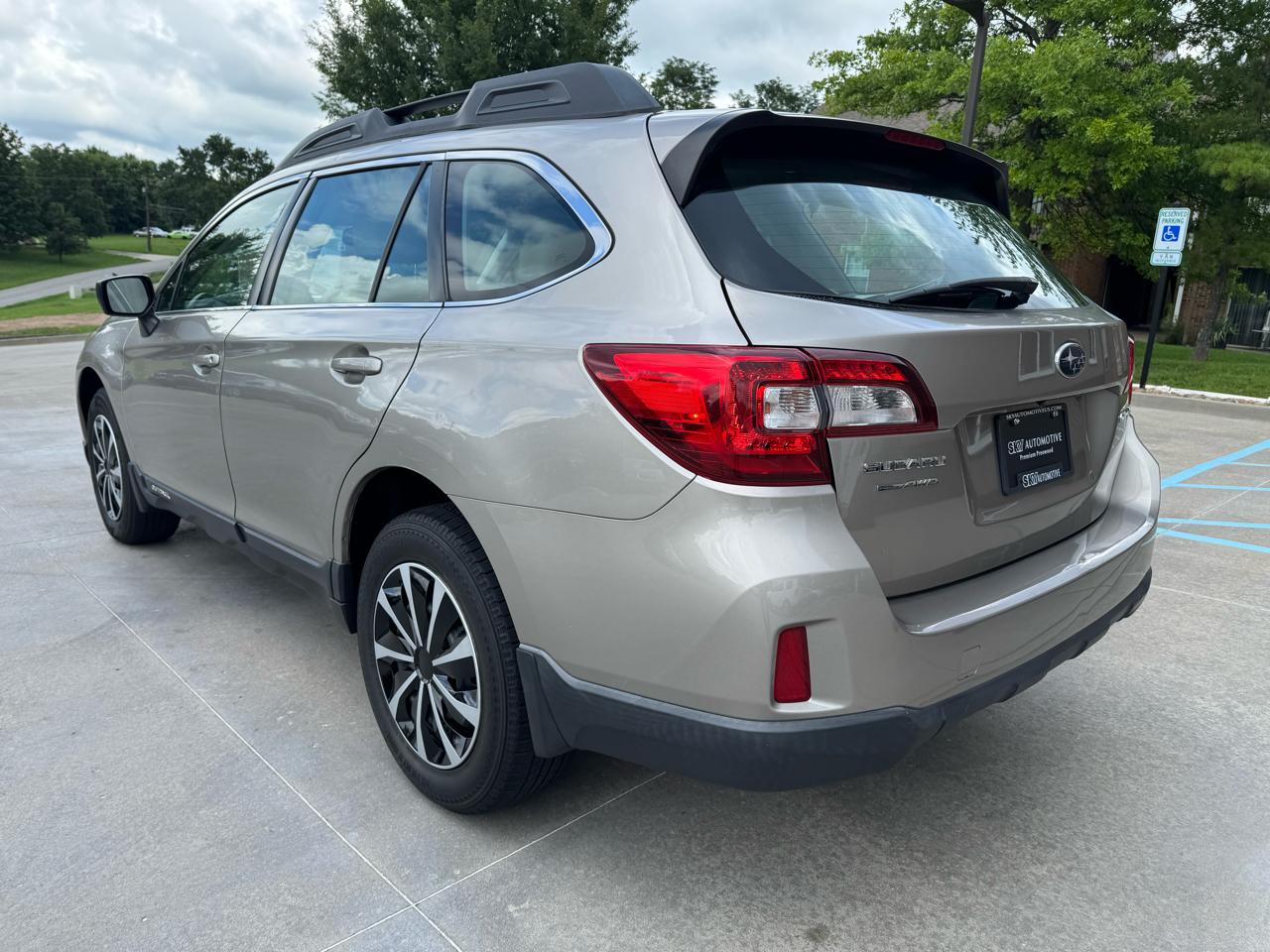 Subaru Outback 4dr Wgn 2.5i 2016