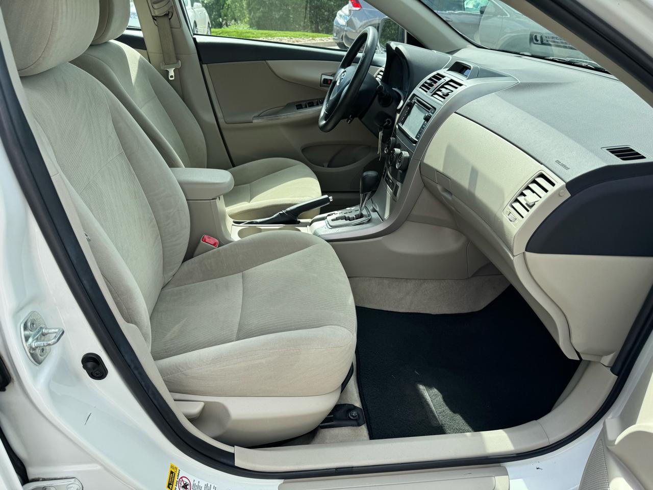 Toyota Corolla  2013