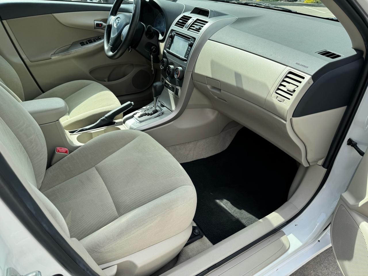 Toyota Corolla  2013