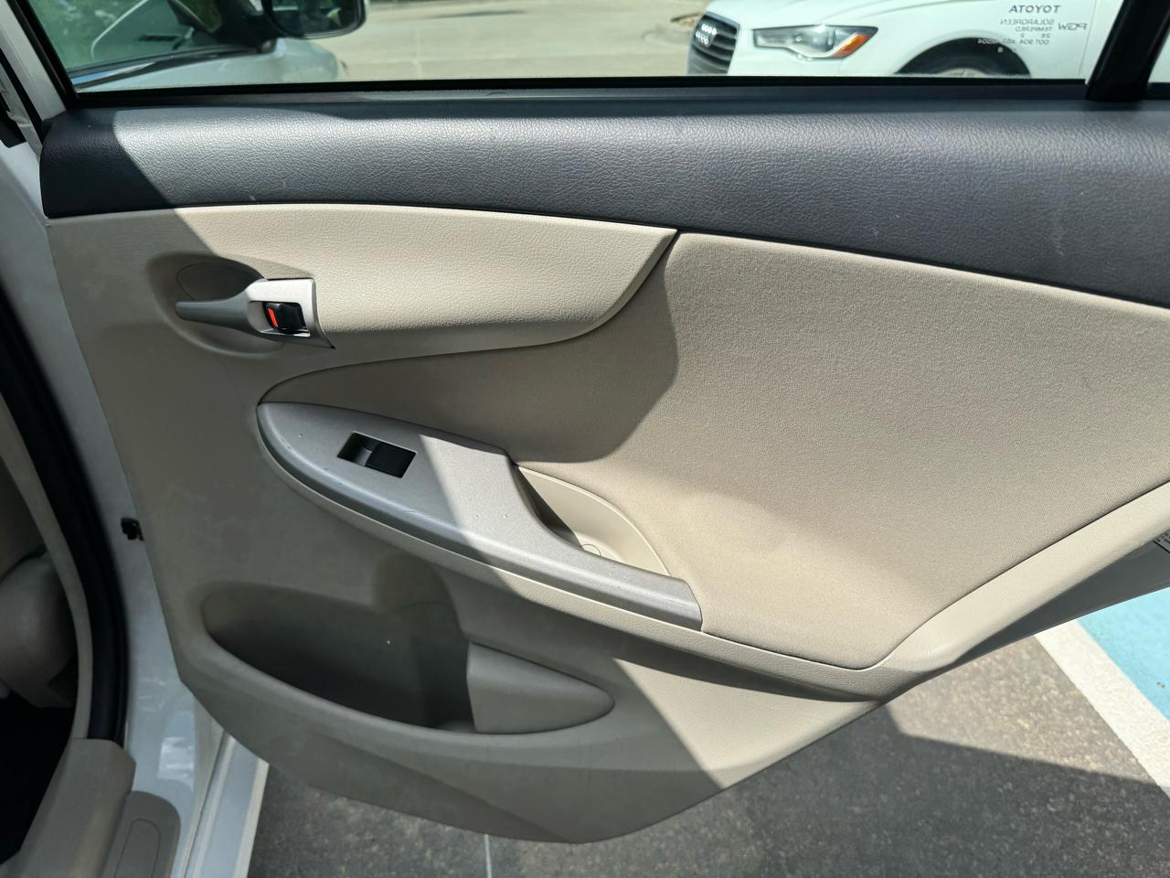 Toyota Corolla  2013