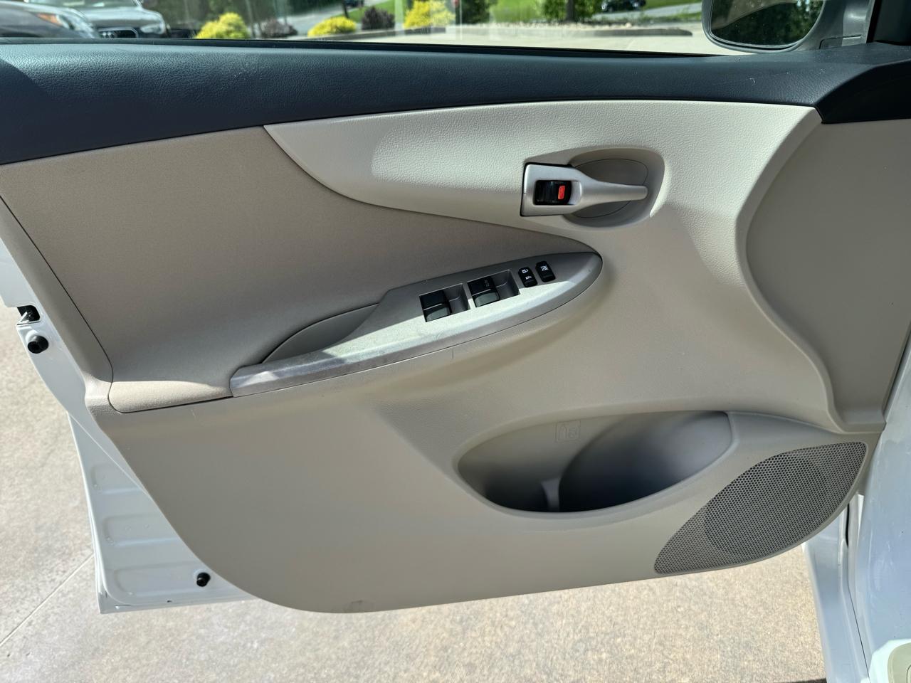Toyota Corolla  2013