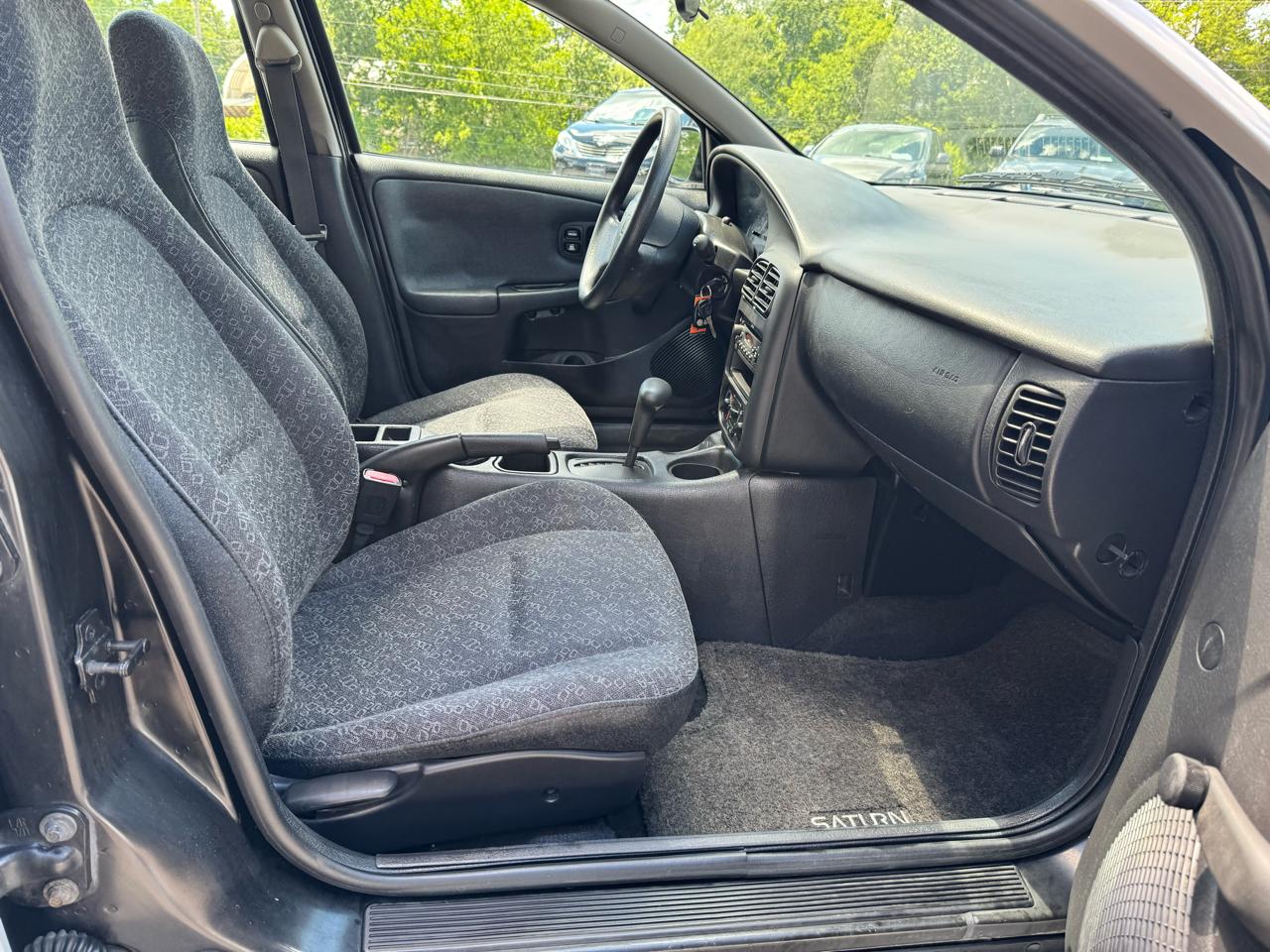 2001 Saturn S-Series SL1 - Photo 10