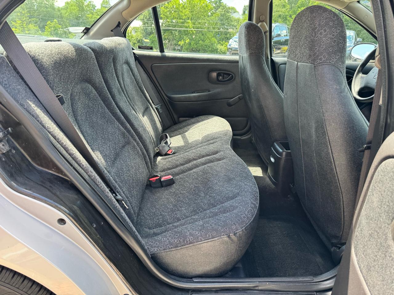 2001 Saturn S-Series SL1 - Photo 14