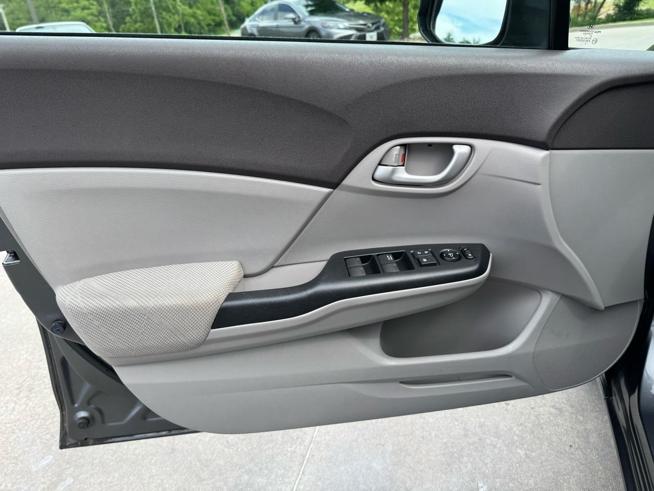 Honda Civic Sdn 4dr Auto LX 2012