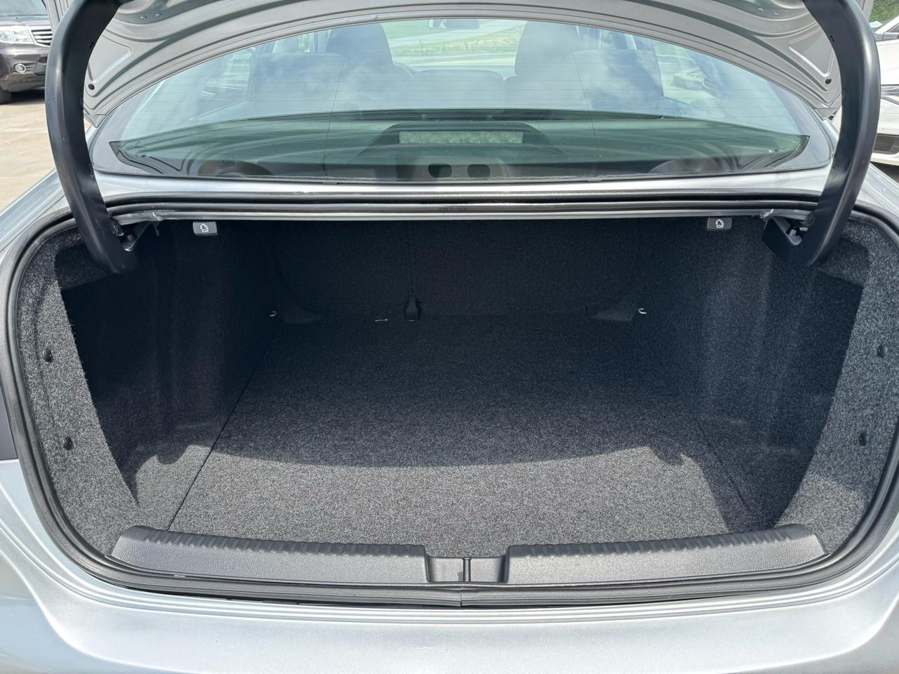 Volkswagen Jetta Sedan 4dr Auto S 2014