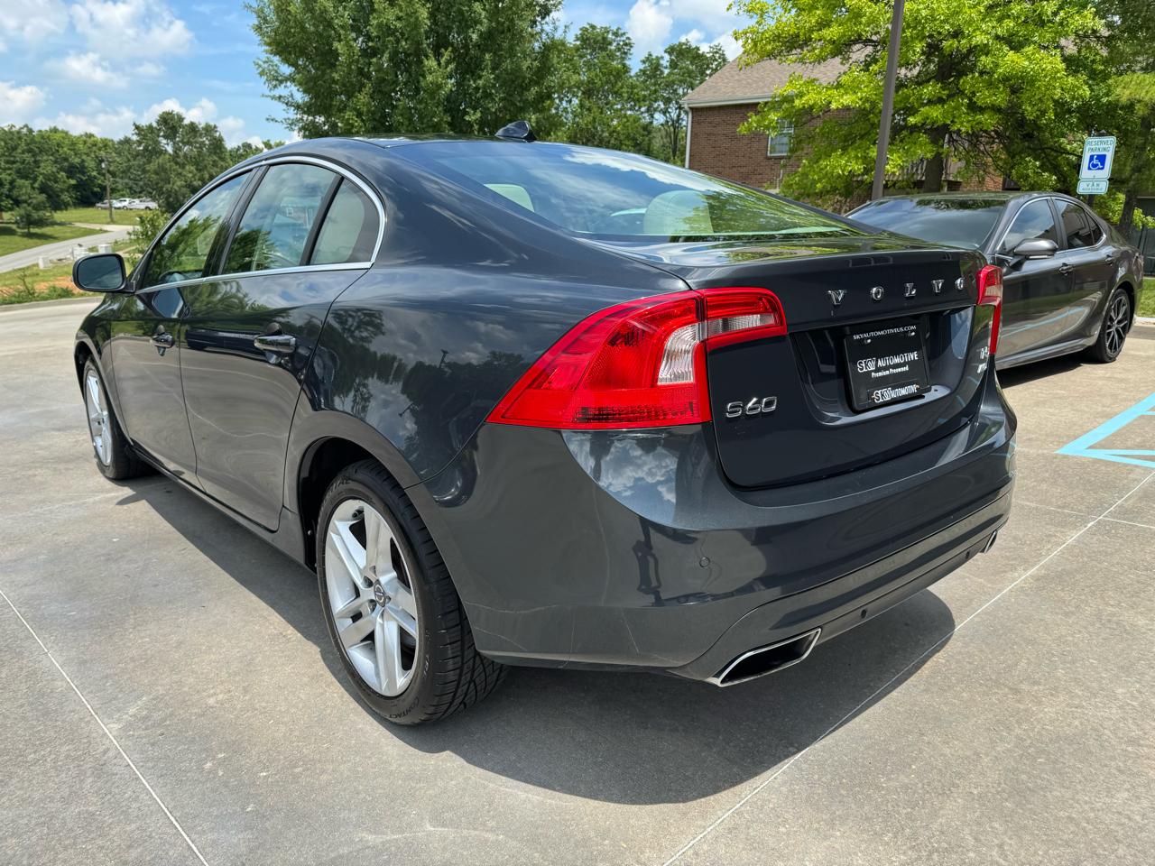 Volvo S60 2015.5 4dr Sdn T5 Premier AWD 2015