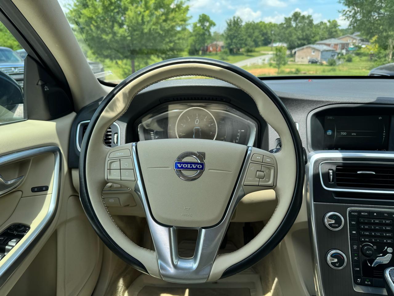 Volvo S60 2015.5 4dr Sdn T5 Premier AWD 2015