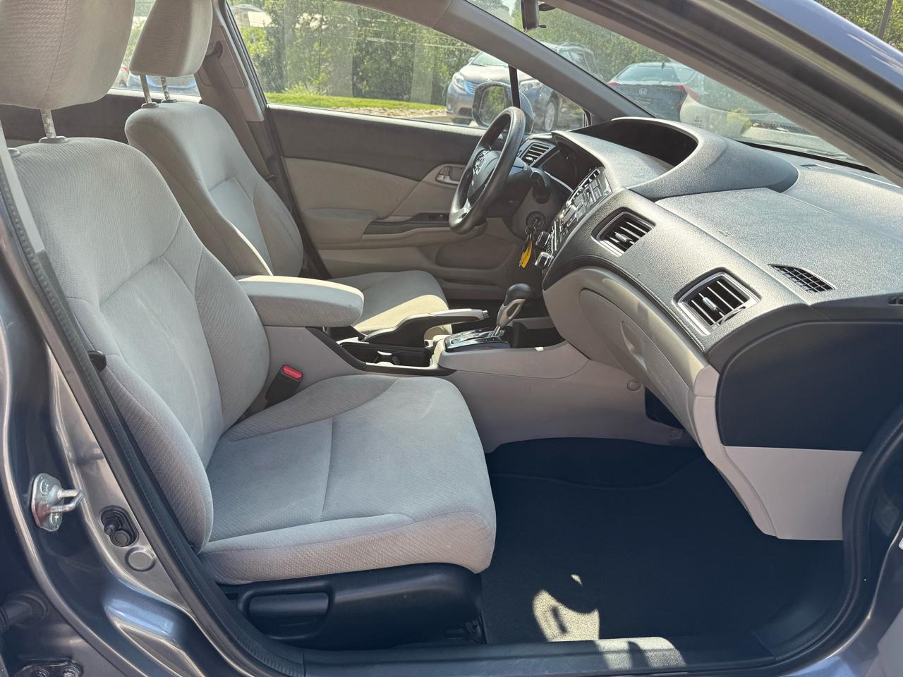 Honda Civic Sdn 4dr Auto LX 2013