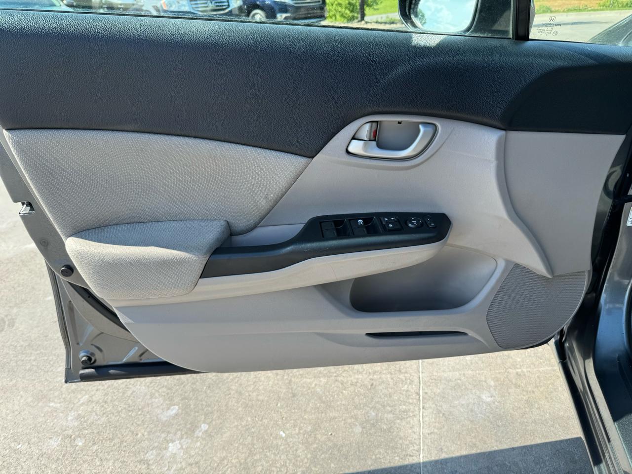 Honda Civic Sdn 4dr Auto LX 2013