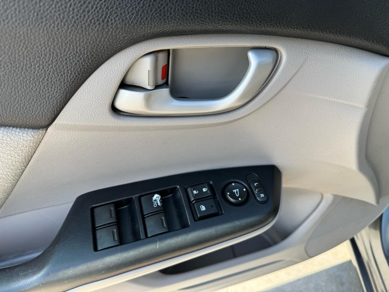 Honda Civic Sdn 4dr Auto LX 2013