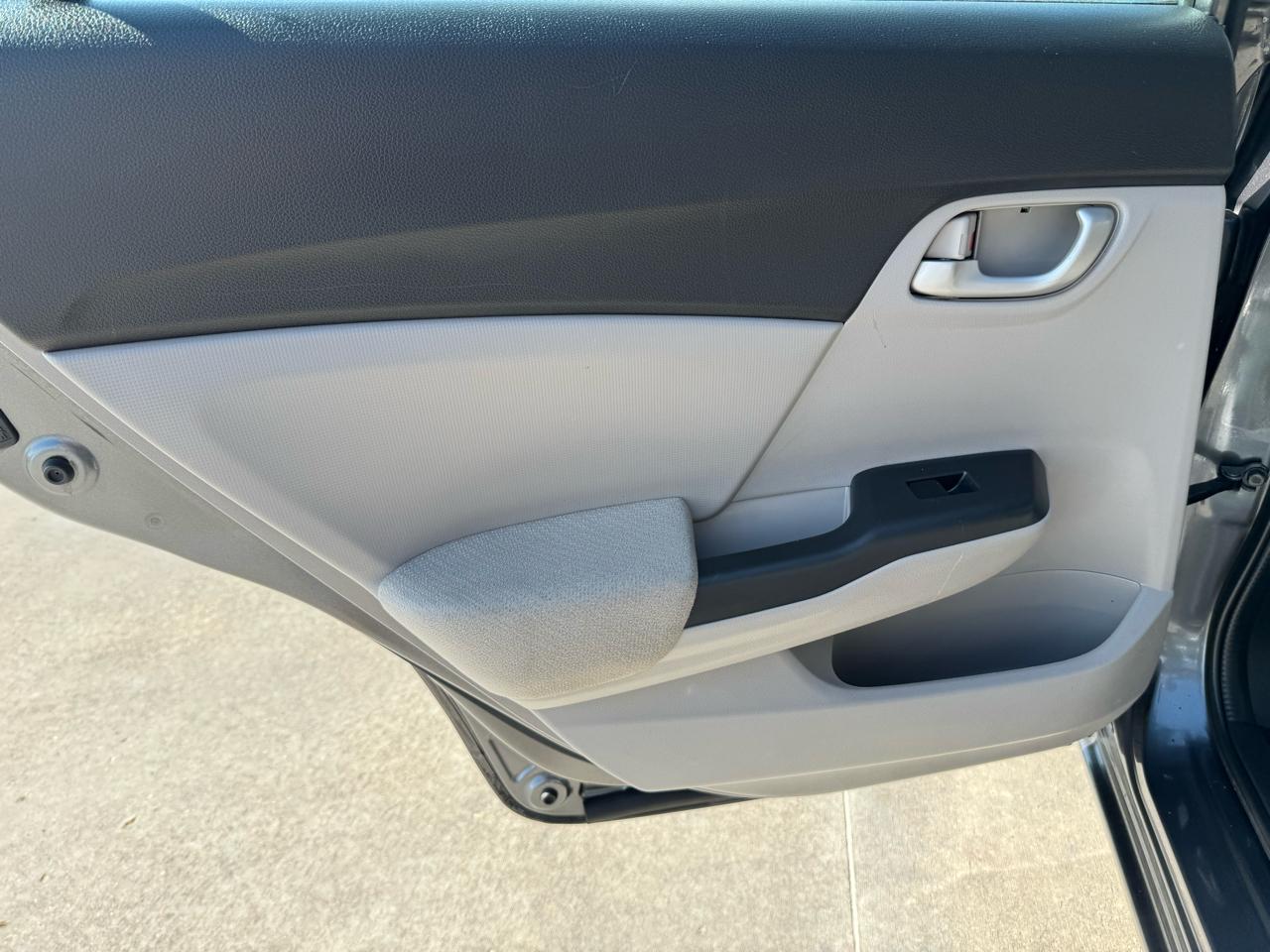 Honda Civic Sdn 4dr Auto LX 2013