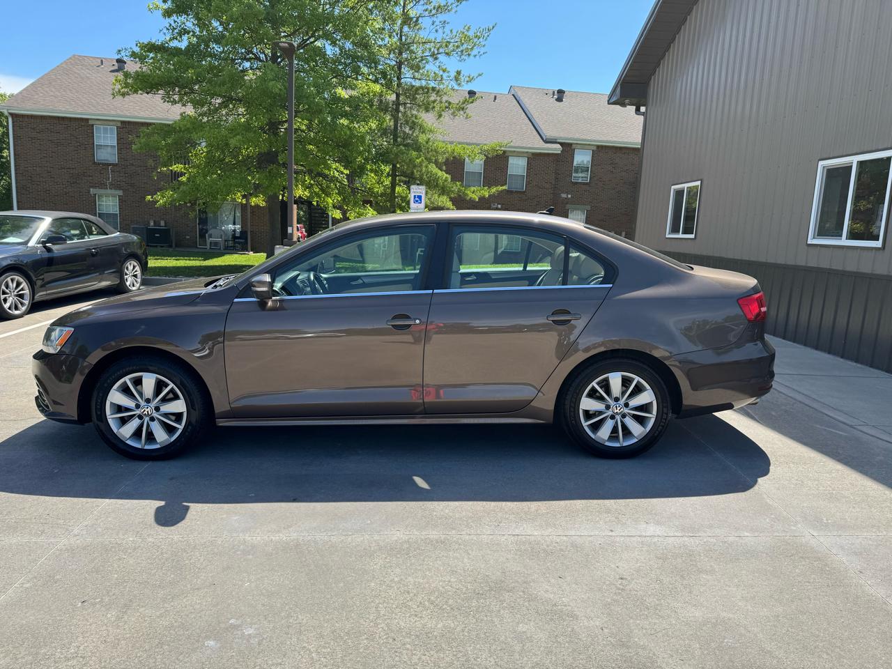 Volkswagen Jetta Sedan 4dr Auto 1.8T SE 2015