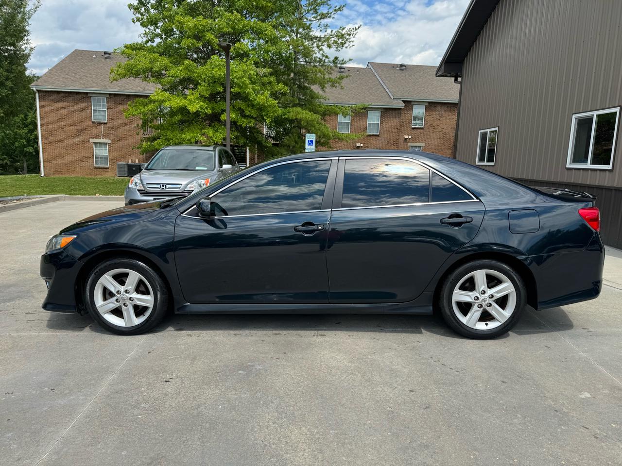 Toyota Camry 4dr Sdn I4 Auto SE Sport Limited Edition (Natl) 2012