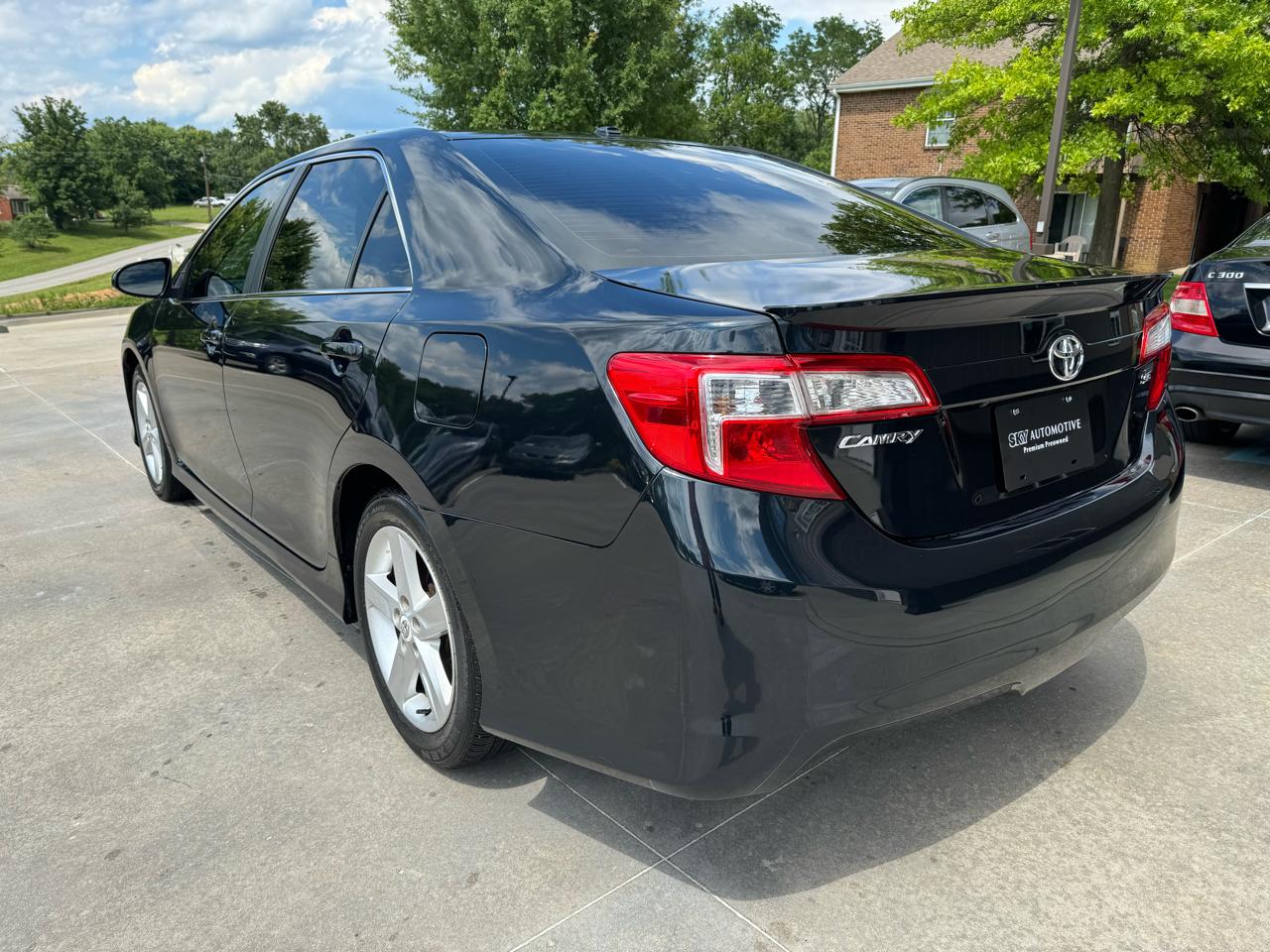 Toyota Camry 4dr Sdn I4 Auto SE Sport Limited Edition (Natl) 2012
