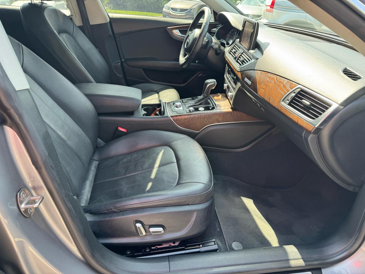 Audi A7 4dr HB quattro 3.0 Premium Plus 2016