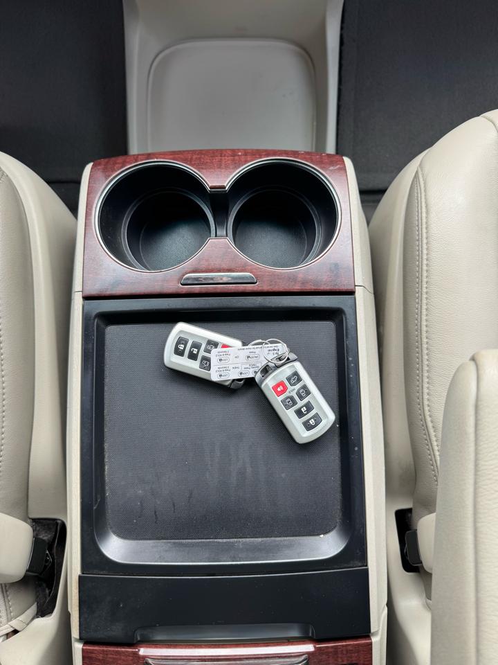 Toyota Sienna  2011