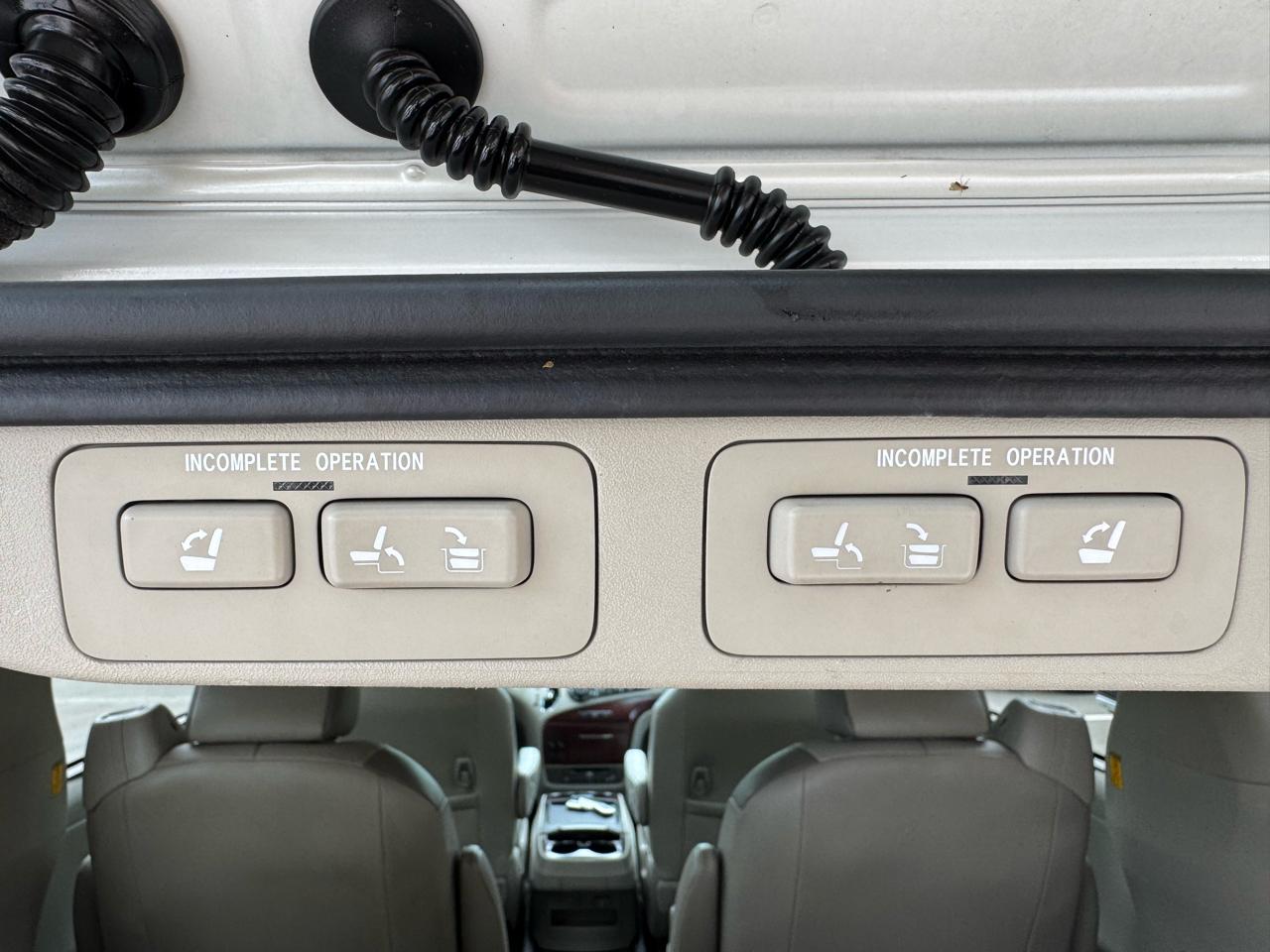 Toyota Sienna  2011