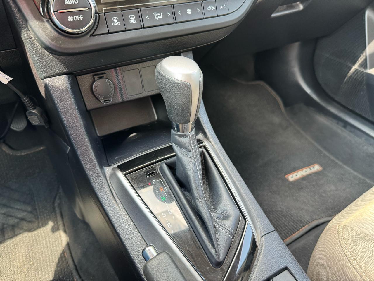 Toyota Corolla  2015