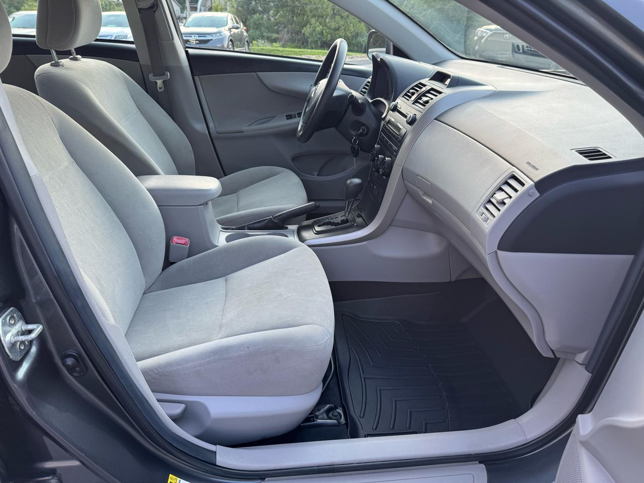 Toyota Corolla  2013