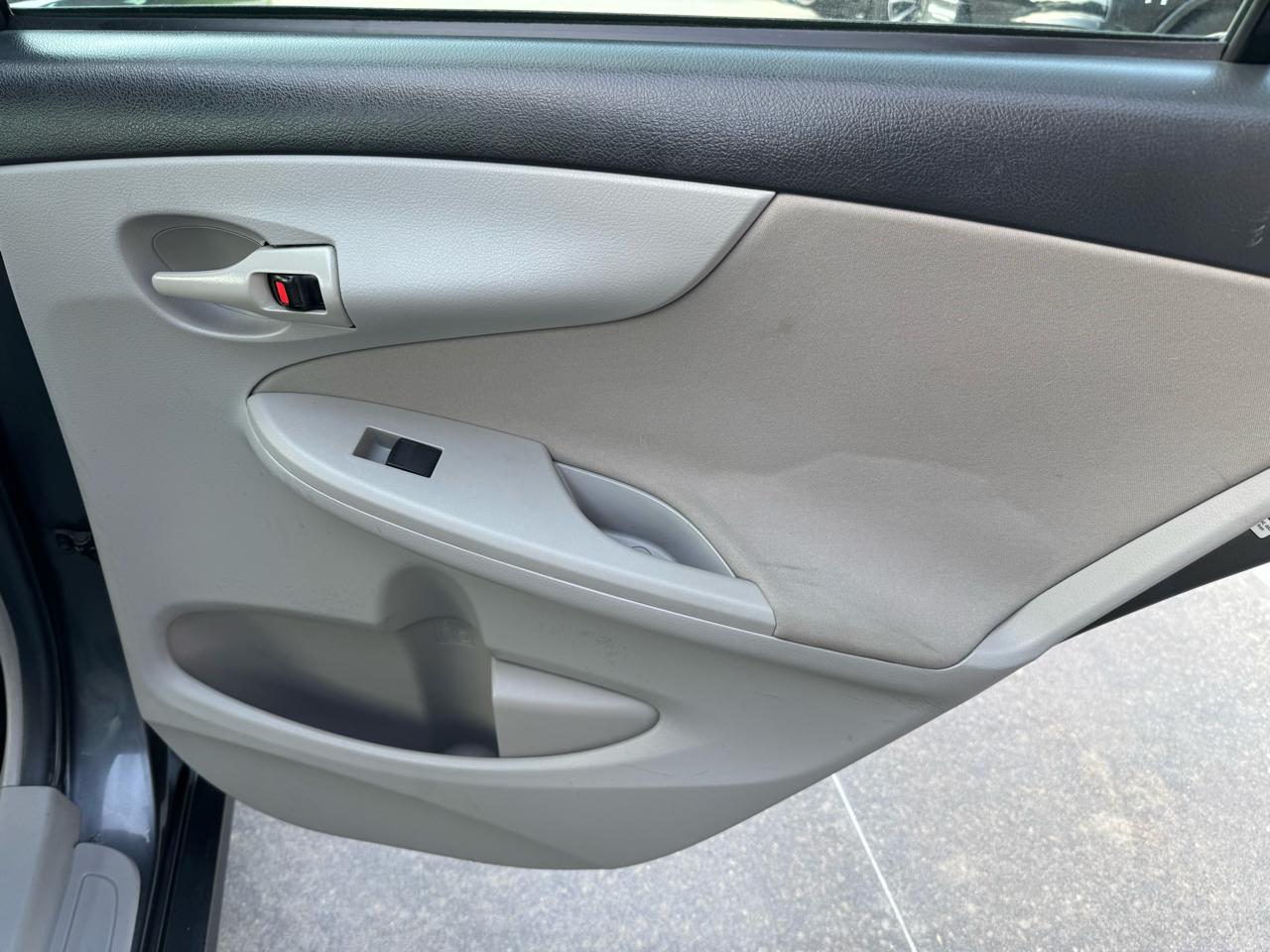 Toyota Corolla  2013