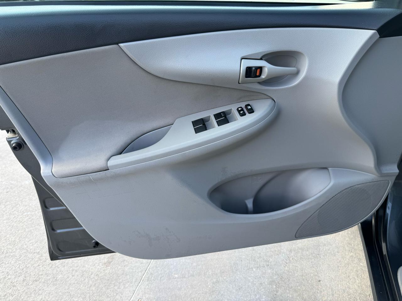 Toyota Corolla  2013