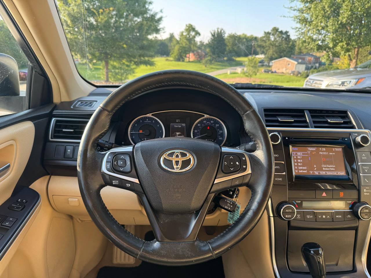 Toyota Camry 4dr Sdn I4 Auto XLE (Natl) 2015