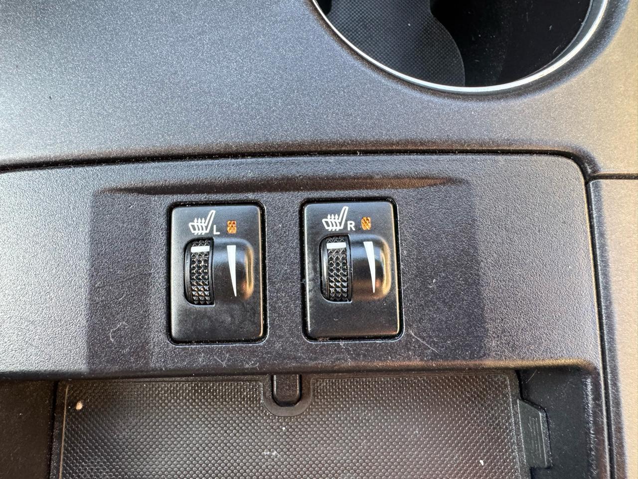 Toyota Camry 4dr Sdn I4 Auto XLE (Natl) 2015