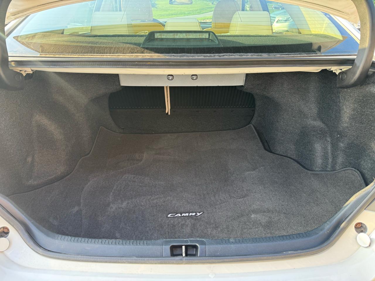 Toyota Camry 4dr Sdn I4 Auto XLE (Natl) 2015
