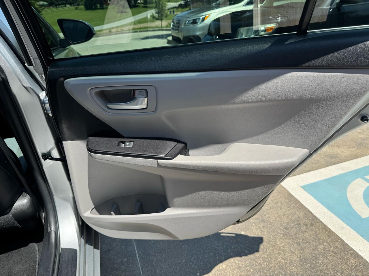 Toyota Camry  2016