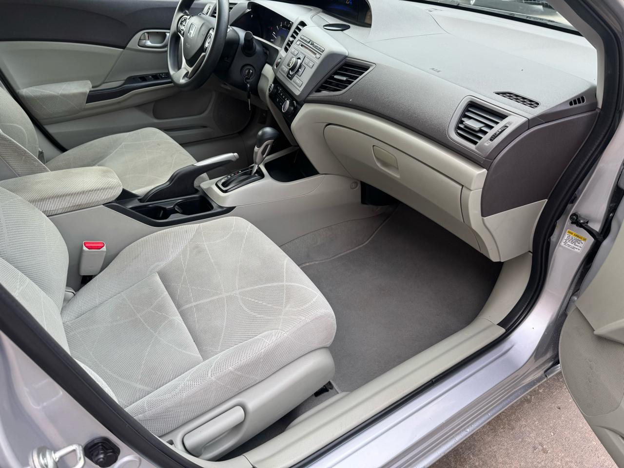 Honda Civic Sdn 4dr Auto LX 2012