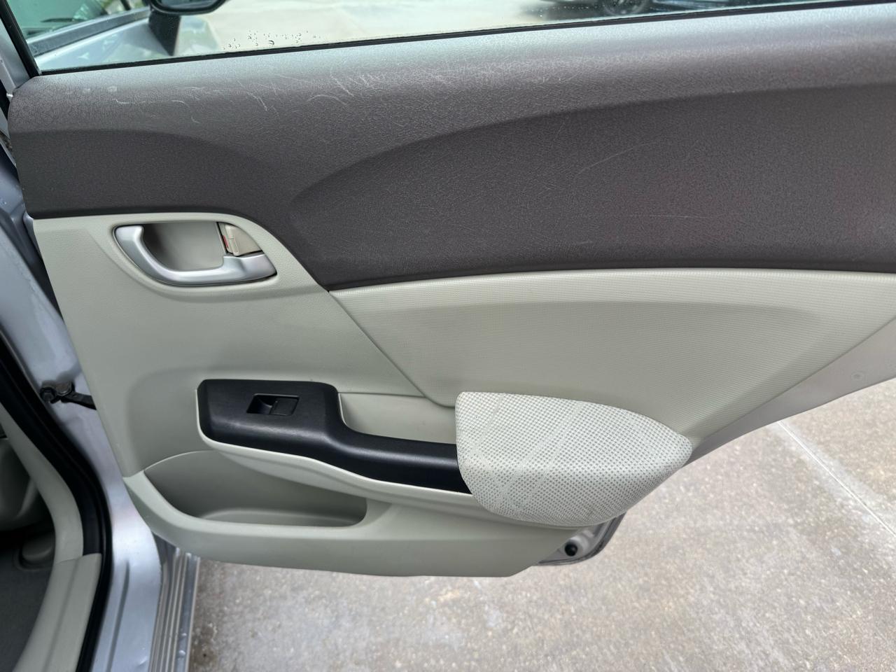 Honda Civic Sdn 4dr Auto LX 2012