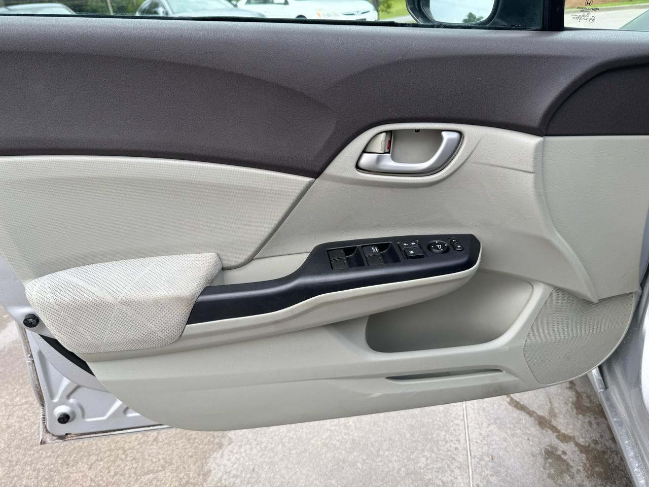 Honda Civic Sdn 4dr Auto LX 2012