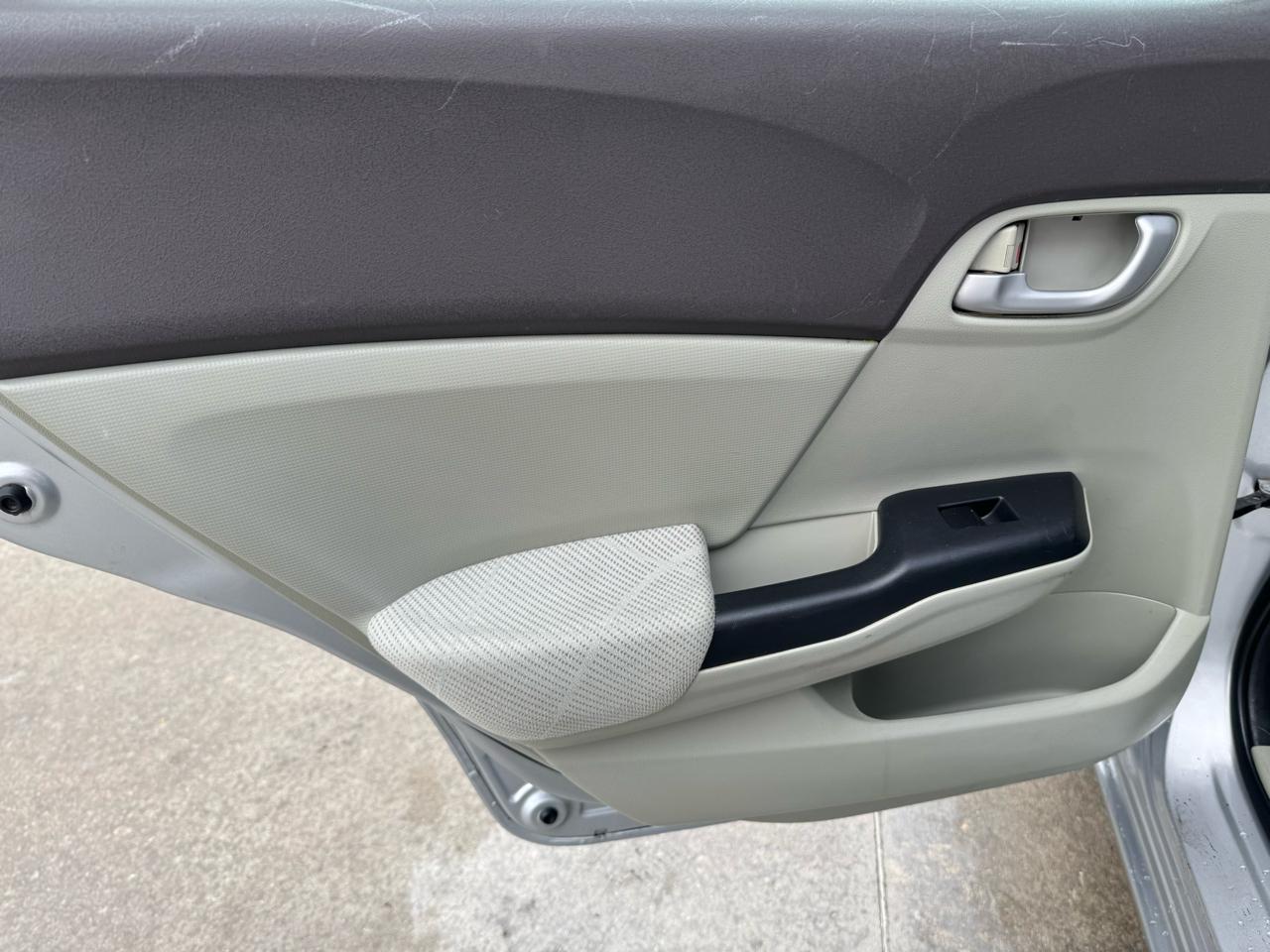 Honda Civic Sdn 4dr Auto LX 2012