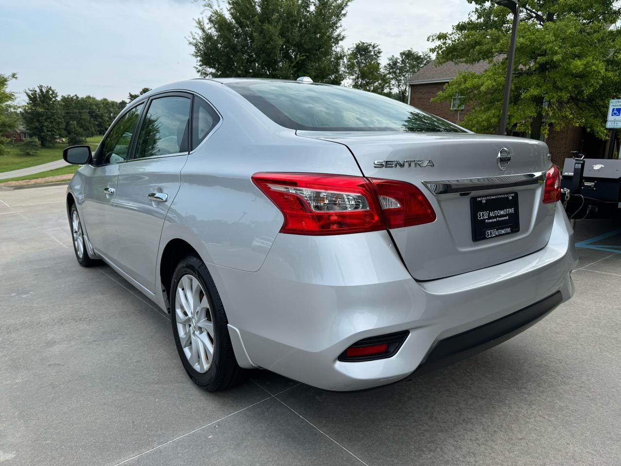 Nissan Sentra SV 4D Sedan 2019