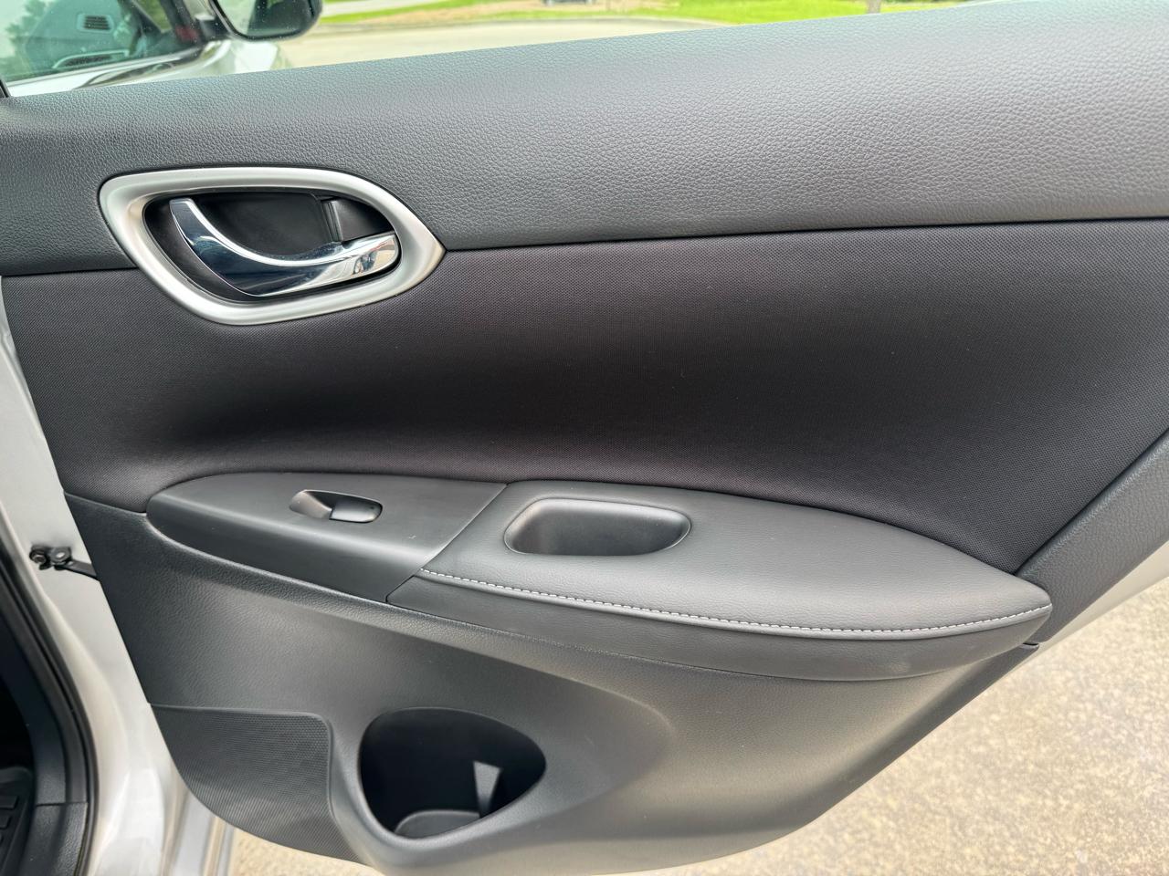 Nissan Sentra SV 4D Sedan 2019