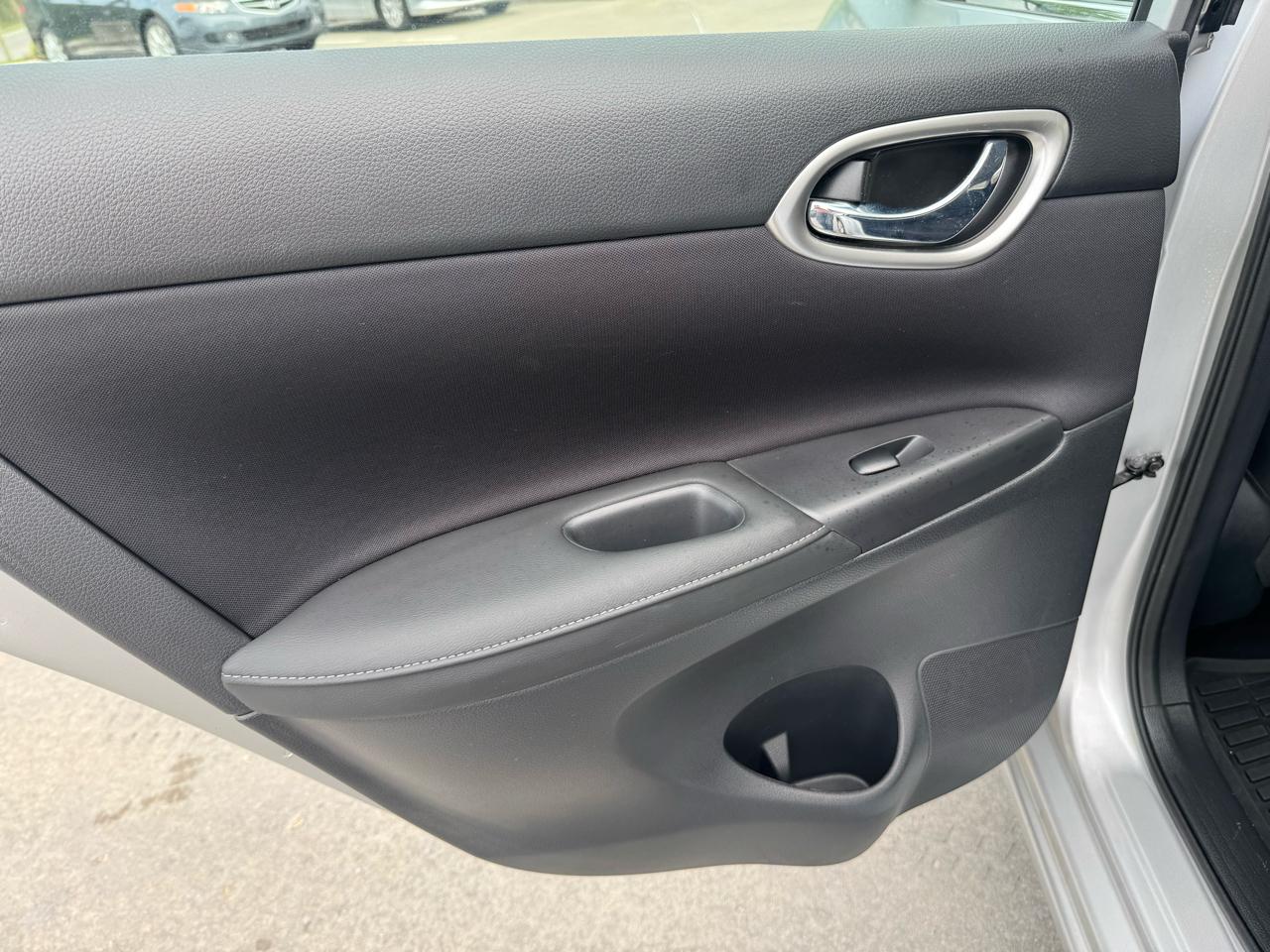 Nissan Sentra SV 4D Sedan 2019