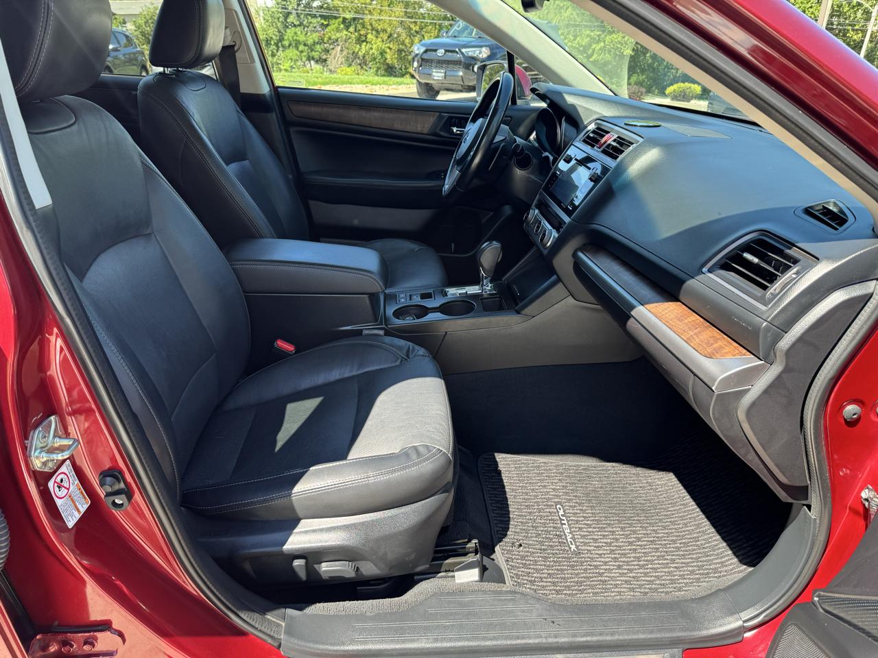 Subaru Outback 4dr Wgn 2.5i Limited 2016