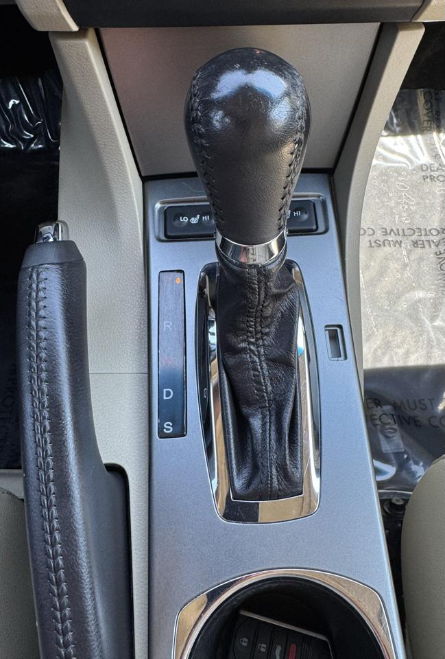 Acura ILX 4dr Sdn 2.0L Tech Pkg 2013